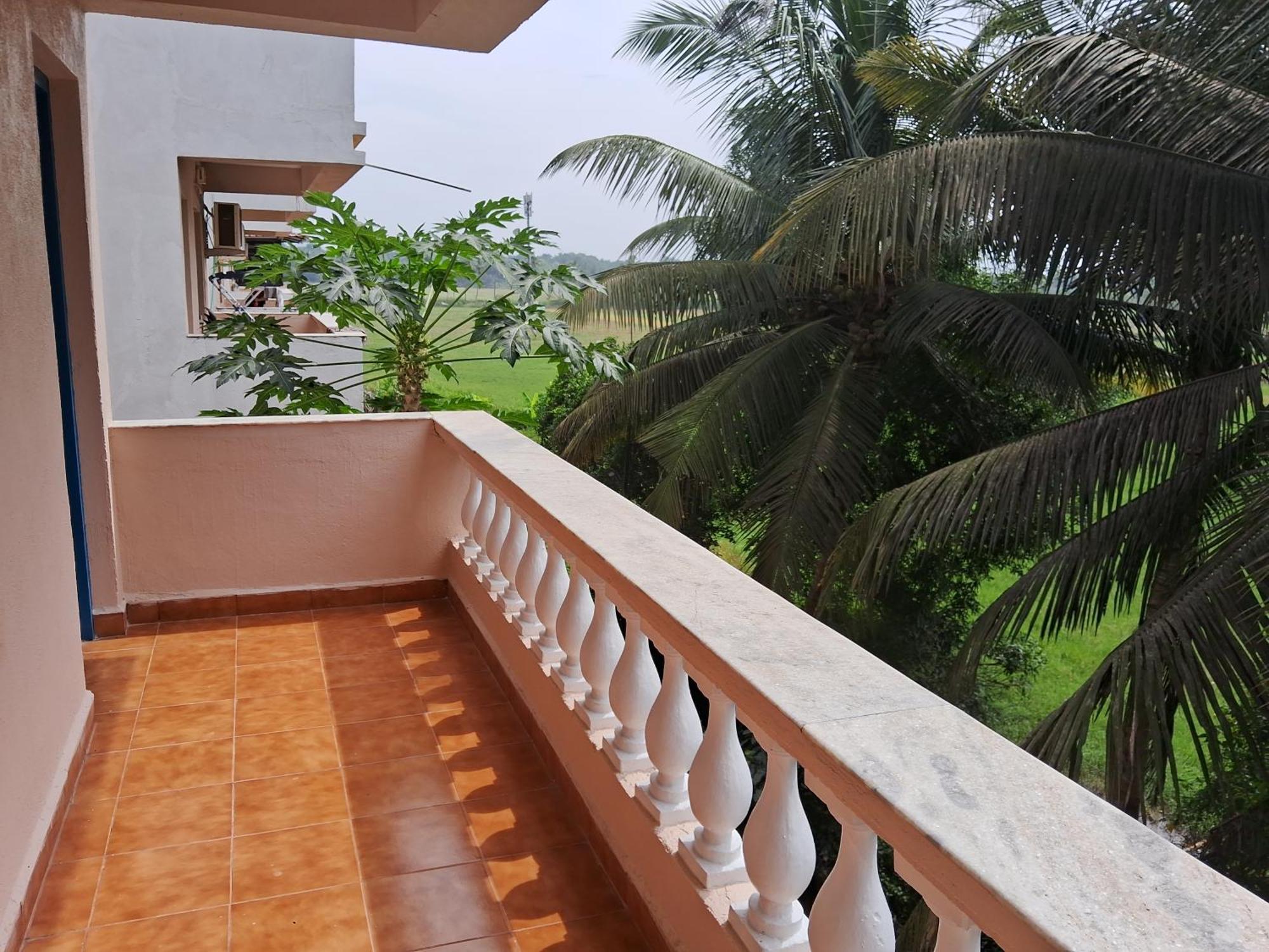 Coconut Grove Holiday Apartment Varca Exteriör bild